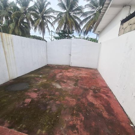 Iris Room Libreville Esterno foto