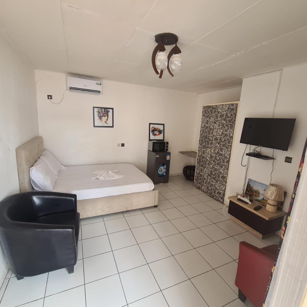 Iris Room Libreville Esterno foto