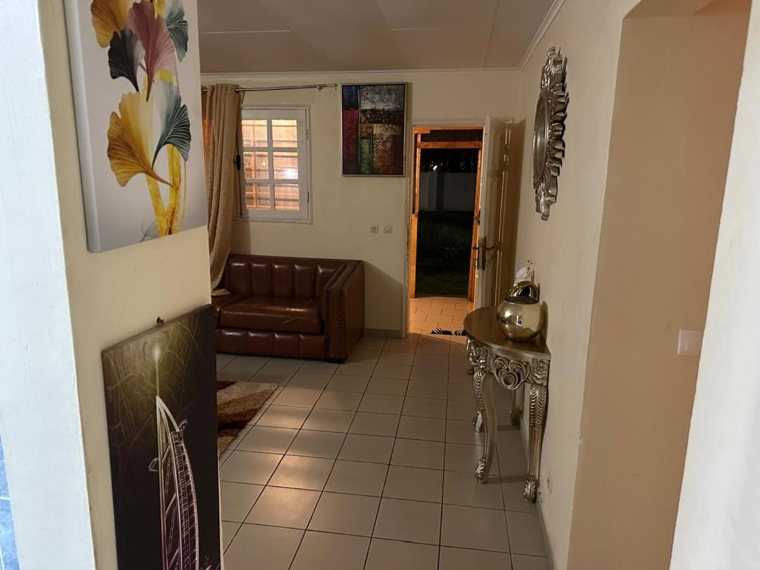 Iris Room Libreville Esterno foto