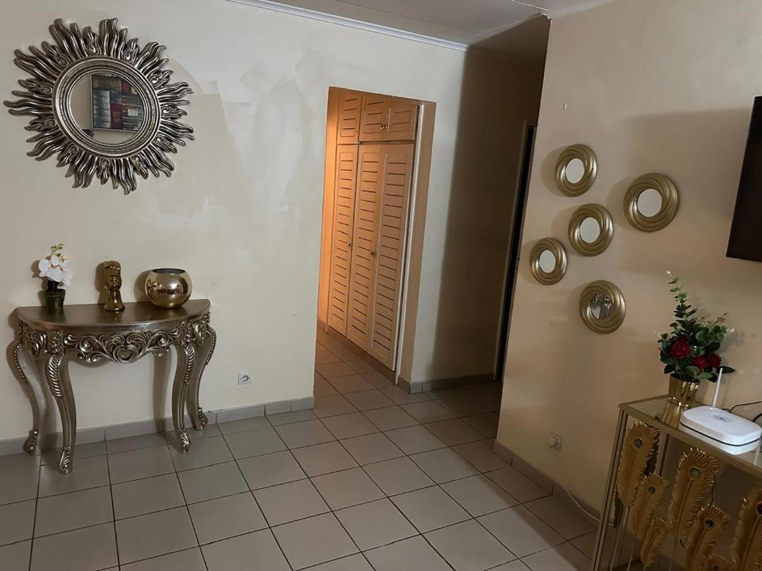 Iris Room Libreville Esterno foto